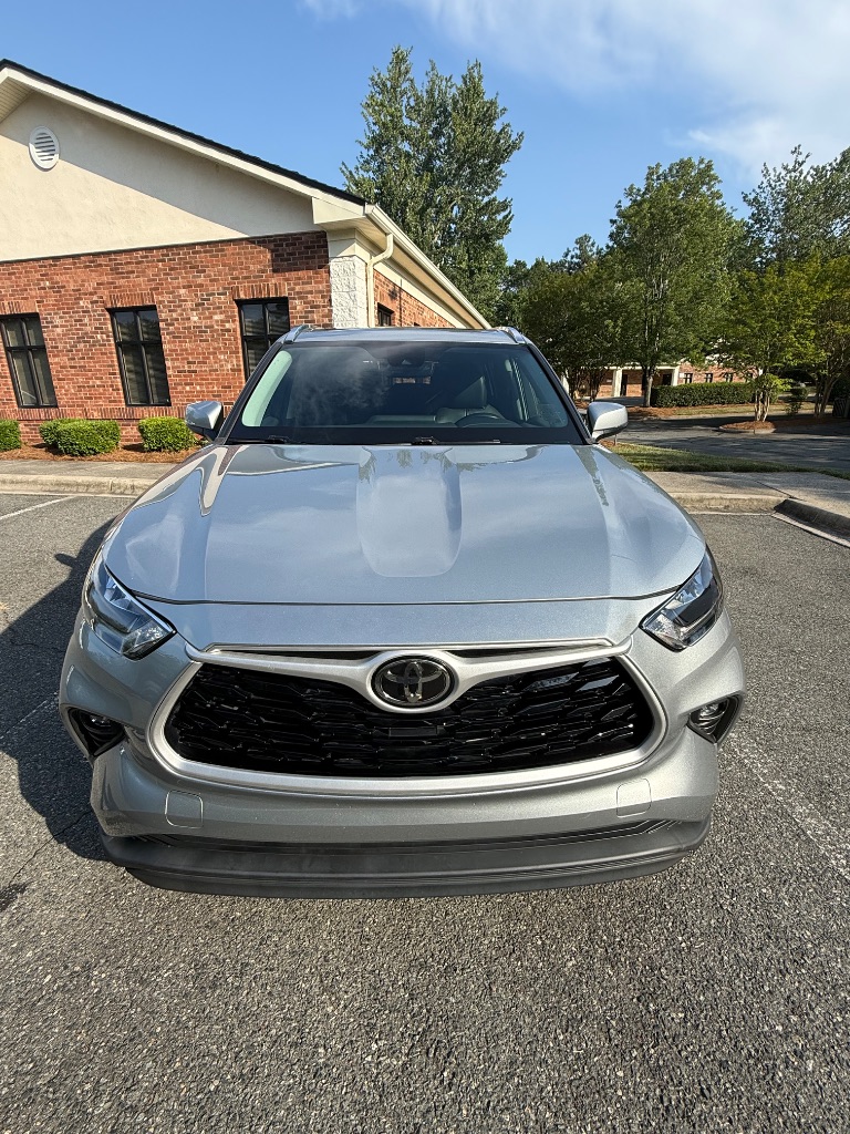 2020 Toyota Highlander XLE - Photo 8