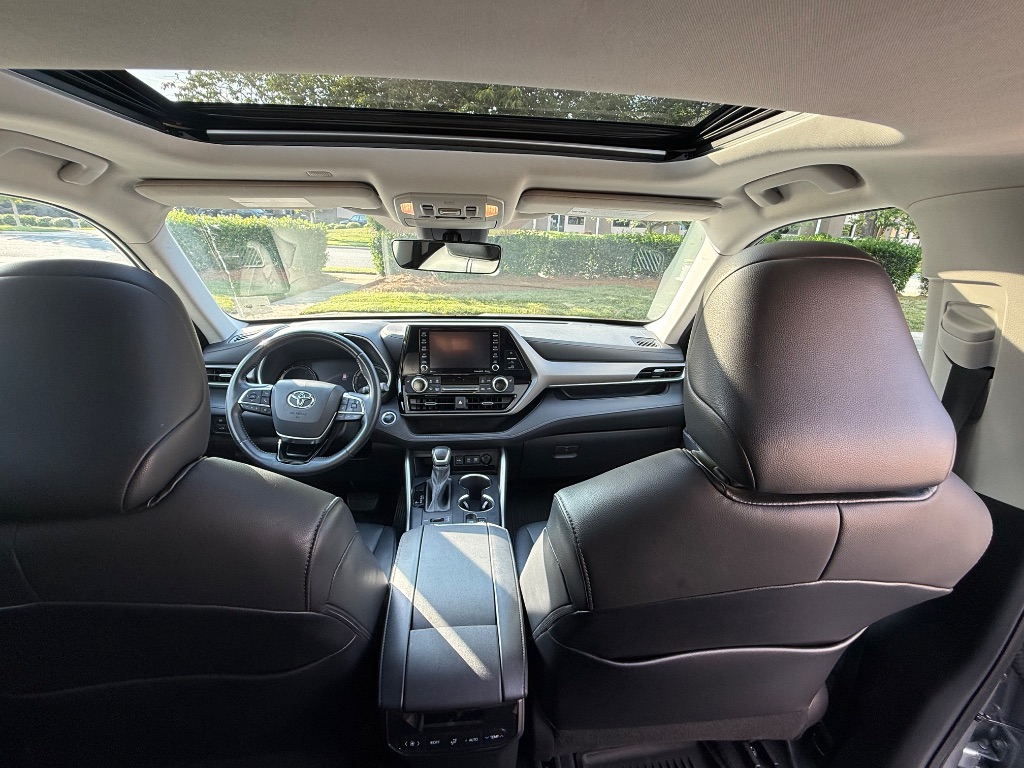 2020 Toyota Highlander XLE - Photo 20